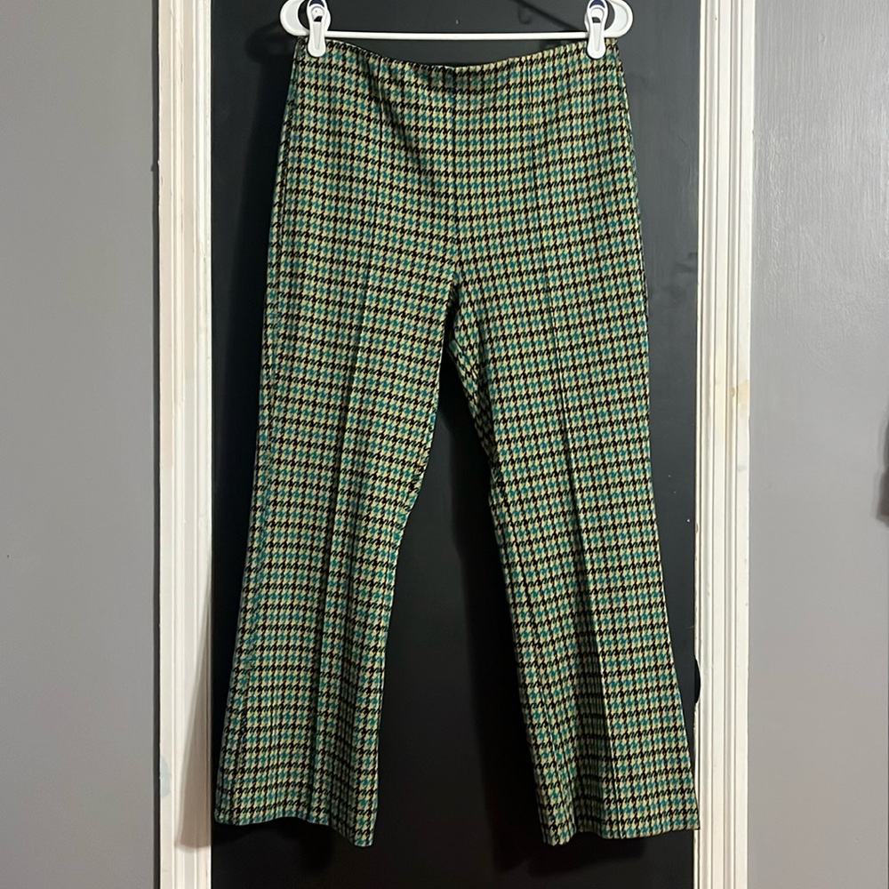 Maeve Houndstooth Stretch Pull On Cropped Flare Pants Size: M
